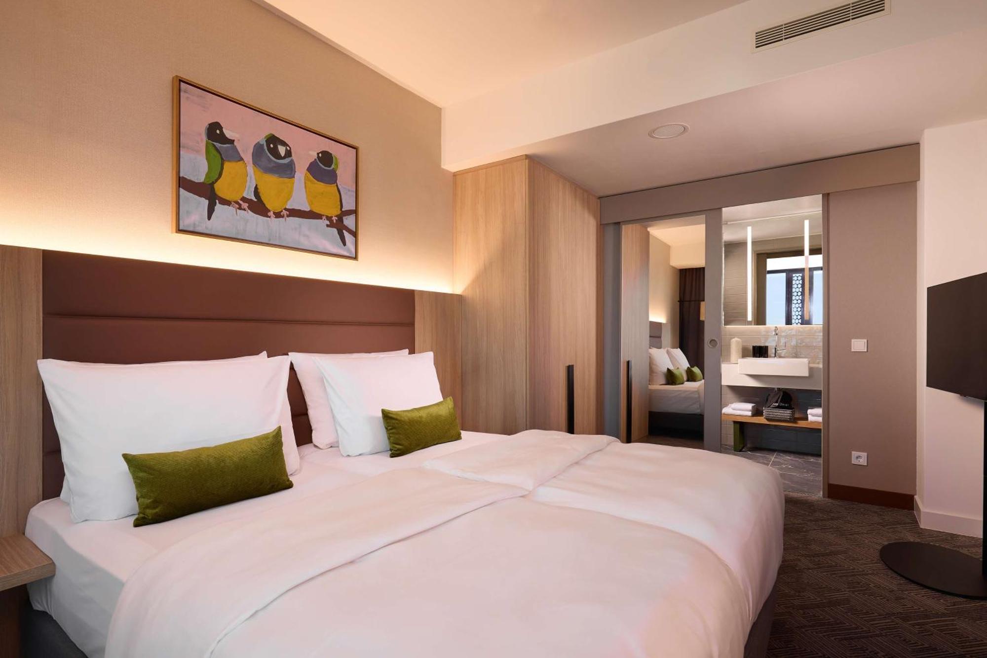 Adina Apartment Hotel Мюнхен Екстериор снимка