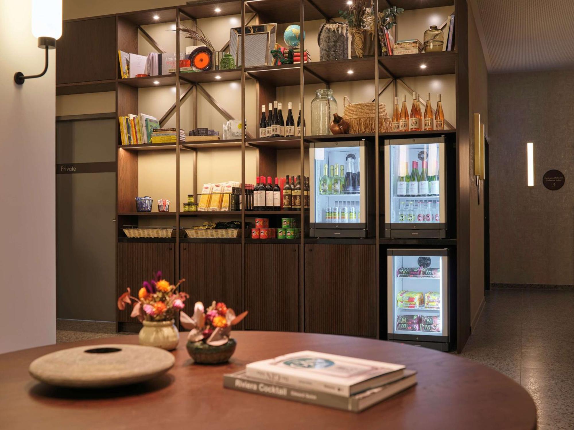 Adina Apartment Hotel Мюнхен Екстериор снимка