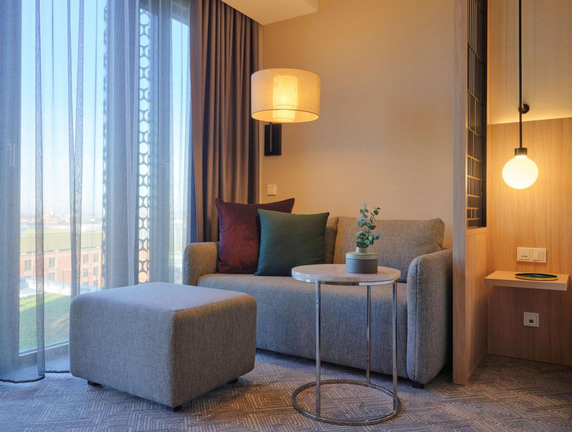 Adina Apartment Hotel Мюнхен Екстериор снимка
